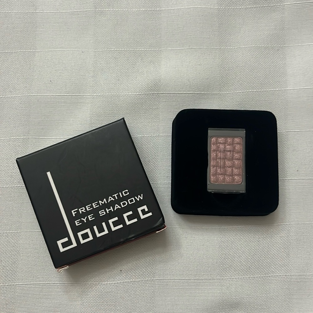 Doucce Freemantic eye shadow 67 MARISA Shimmer 1.4 gr/.05 oz
